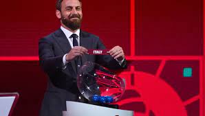 Check spelling or type a new query. Sorteggio Qualificazioni Mondiali 2022 L Italia Di Mancini Con Svizzera Irlanda Del Nord Bulgaria E Lituania La Repubblica