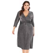 Cette robe sans manches présente une coupe ajustée ted baker nattali robe longue à sequins bleu marine prix robe de soirée ted baker 520.00 € ttc. Robe De Soiree Brillante Grande Taille Du 44 Au 52 Robes Pour Femmes Rondes