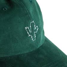 Cactus plant flea market, nel frattempo, serve un vasto assortimento di articoli stilizzati, che vanno dalle felpe, ai pantaloni della tuta per arrivare ad accessori come calzini decorati con apposita grafica foreshadow, oltre al tradizionale anti social social club quote. Cult On Twitter Cactus Plant Flea Market X Anti Social Social Club Link In Bio Https T Co Qhjme76mlm