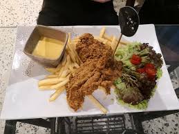 We're conflicted about the combination, but since we can't say no to milo, maybe end your year with a bang and plan a trip to kl this holiday to taste some of the wild and wonderful offerings at cheese banjir. Chicken Chop Picture Of Leaf Co Cafe Kuala Lumpur Tripadvisor