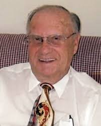 Christopher Boggs's Instagram, Twitter & Facebook