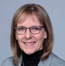 Suzanne Hotte's Instagram, Twitter & Facebook