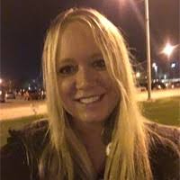 Kim Dray's Instagram, Twitter & Facebook