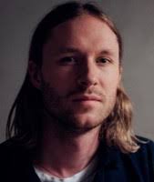 Sixteen and a Half Hour (2013)