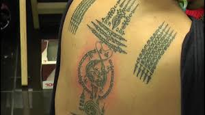 In this thailand travel vlog, a leave from bangkok to travel north to chiang mai to join a sak yant tattoo tour with where sidewalks end. Thailand Thai Tattoos Jin Jok Youtube