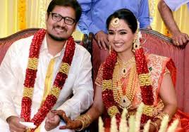 Kalyani Poornitha And Rohit Wedding Photos Filmibeat Roshna ann roy marriage with kichu tellus;