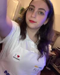 Violet Thornton (@violetethornton) • Instagram photos and videos