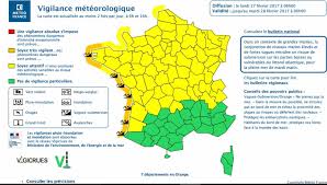 Plus précises et 4 fois par jour. Meteo La Vendee Placee En Vigilance Orange Ma Ville Solidaire La Roche Sur Yon