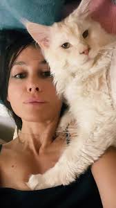 Cécile Bedregal (@ccile.bedregal)'s videos with Meow number 16