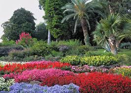 The flora of italy was traditionally estimated to comprise about 5,500 vascular plant species. 13 Most Beautiful Gardens In Italy Planetware