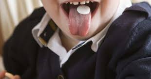 Halena, mirosul neplacut al gurii, care se instaleaza ca urmare a unor tulburari digestive, a unor afectiuni dentare sau a lipsei de ingrijire bucala, este o chestiune stanjenitoare. De Ce Miroase Gura La Copii Qbebe Ro