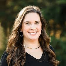 Kay Creech's Instagram, Twitter & Facebook