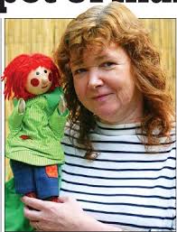 Puppet of many voices