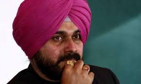 Punjab Congress youth wing leader confronts Sidhu over 'corruption' within  party