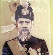 Kedah , alor setar'da bulunan kolej sultan abdul hamid (i̇ngilizce: Mengimbau Perlindungan Keluarga Dan Kerabat Diraja Di Kulim