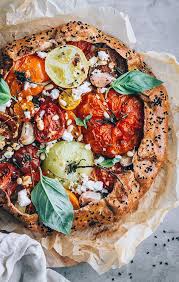 Tomato Pie With Honey And Feta Cheese Recette Recette De Plat Bien Manger Repas