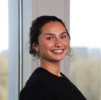 Tamara Snell's Instagram, Twitter & Facebook