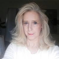 Mary Raffaele's Instagram, Twitter & Facebook