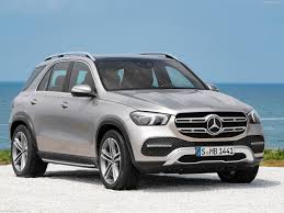 Broad shoulders and narrow led headlamps conjure up an even more powerful look here. Mercedes Benz Gle 2020 Pictures Information Specs