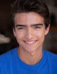 Max Fuller's Instagram, Twitter & Facebook