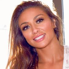 Shannon Rebekah's Instagram, Twitter & Facebook