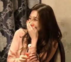 Ira aug 08 2016 5:29 am chaeyeoni hwaiting. Red Velvet Joy Iz One Kim Minju Or Dia Jung Chaeyeon Photo Of Female Idol Goes Viral And Leaves Everyone Confused Kpopstarz