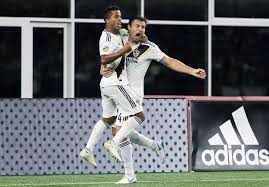 İki gece önce galatasaray kulübün resmî internet sitesinde dos santos galatasaray'da başlığıyla verilen haber sitenin girişine konuldu ancak kısa bir süre sonra kaldırıldı. Giovani Dos Santos A Rangers Risk To Unlock Jermain Defoe The Transfer Tavern