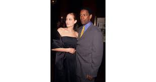 Denzel washington and angelina jolie. Denzel Washington And Angelina Jolie At The Premiere Of The Bone Collector In 1999 Whatever Your Day Has Been Like These Young Denzel Washington Pictures Will Make It Better Popsugar