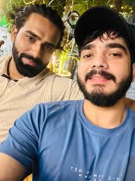 yaari 😉 . . . . @ideepak_goswami