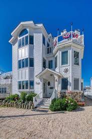 Why Large Groups Vacation With Us At Beach House Retreats On Lbi Nj Beach Haven Retreats House Rental