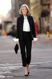 Pin By Dianese Howard On Elegant Aging Stylish Outfits For Women Over 50 Fashion Fashion Over 50