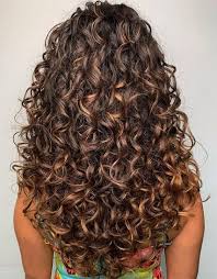 Fabulous Long Curly Haircuts Hairstyles For 2020 In 2020 Long Curly Haircuts Curly Hair Styles Naturally Curly Hair Styles