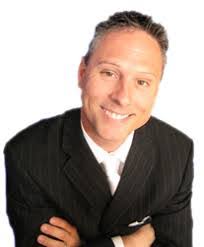 Mike Woolard's Instagram, Twitter & Facebook