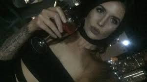 Tabitha Burrows (@Tabithaburrows)