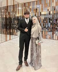 Isteri Jelita Saharul Ridzwan Usahawan Kecantikan, Bisnes Deena Emir Ibu 3  Anak Dapat Pengiktirafan!