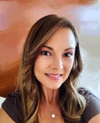 Brooke Keeling's Instagram, Twitter & Facebook