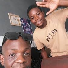 Saintfloewmusic ane new song ine line rekukuti 🤣🤣😂 rekuti 😂 (he will  probably hate me for this but baba ndi baba) Gunda ari vicious…, 'Gunda is  a bad nica Kudarika Shadreck na Misheck🔥🔥🔥