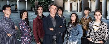 Bloccata dalla pandemia così come molte altre produzioni, è pronta a diventare uno dei cavalli di nel cast come detto torneranno alessio boni e anna valle , e con loro anche leonardo mazzarotto, fotini peluso, emanuele misuraca, hildegard de. Ruj73cuyx8zyam