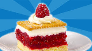 Dann die milch erhitzen, über die kekse gießen und ab und zu umrühren. Einfacher Himbeer Kuchen Mit Keks Ein Rezept Fur Kekskuchen Youtube
