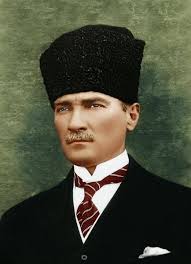 Ataturk Un Renkli 14 Fotografi Arka Guverte Poertre Resimleri Nadide Fotograflar Fotograf