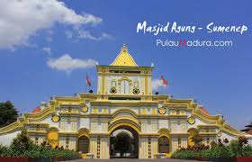 Lokasi dan alamat bukit tinggi daramista berada di billa tompok, daramesta lemteng, kabupaten sumenep. Wisata Religi Dan Sejarah Masjid Agung Sumenep Gerbang Pulau Madura