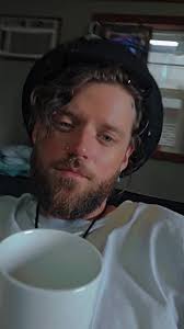 Roeglass Anthony Roe