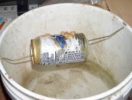 Résultat de recherche d'images pour "bucket mouse trap"