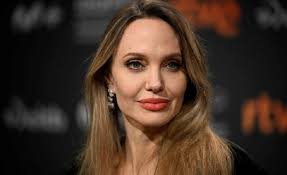 Lux 'Showbiz Tonight'