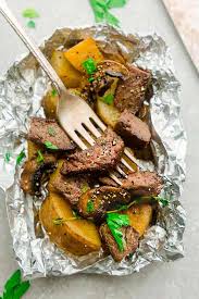 Try to get both seams on top. Steak And Potatoes Foil Packets Easy Steak Dinner Recipe Idea