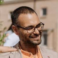 2200+ "Vadalá" profiles