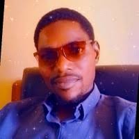 30+ profilů „Joe Caleb“