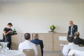 Nord stream is a system of offshore natural gas pipelines running under the baltic sea from russia to germany. Der Neue Linearbeschleuniger Im Live Stream Klinikum Bremerhaven