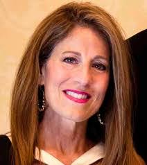 Leah Tapp's Instagram, Twitter & Facebook