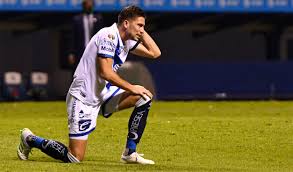 El duelo de vuelta de las semifinales del torneo guard1anes 2021 se disputará en el estadio cuauhtémoc a las 19:00 horas (tiempo del centro de méxico). Resultado Puebla Vs Santos 1 0 Gol De Santiago Ormeno Semifinal Liga Mx Torneo Guardianes 2021 Resumen Video La Republica